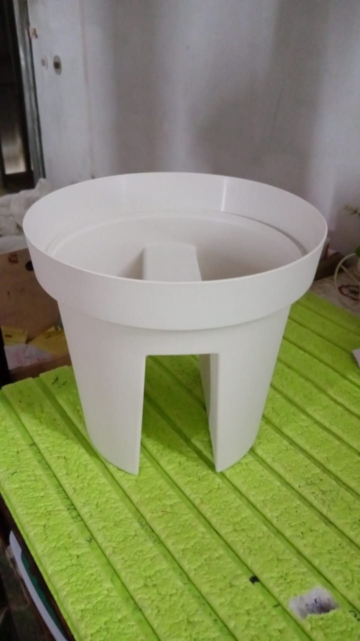 Riding Pot Bling Decor Creative Flowerpot Balcony Flower Pot Holder (1 Pc / MOQ :- 2 Pc) Riding Pot Bling Decor Creative Flowerpot Balcony Flower Pot Holder (1 Pc / MOQ :- 2 Pc)